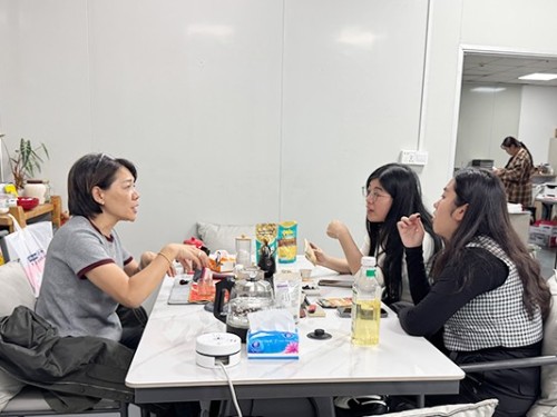 从“网红”到“长红”：杭州潘小姐携手速盈娱乐，探寻坚果代工的战略破局