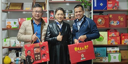 速盈娱乐坚果代工厂告诉您直接对接工厂定制礼盒的好处