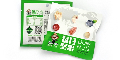 速盈娱乐坚果代工厂跟大家介绍下每日坚果三边封食品袋的特点