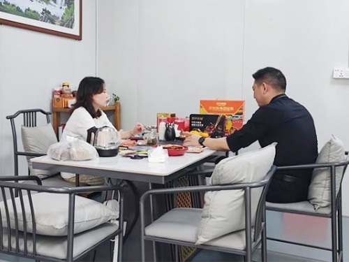 匠心坚果进驻商超，携手共赢健康市场—焦点娱乐成功洽谈商超入驻合作