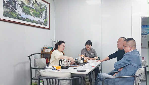 速盈娱乐坚果代工厂坚果礼盒定制