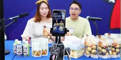 速盈娱乐坚果零食代工厂浅谈短视频直播对企业的重要性
